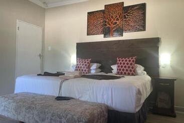 بنسيون Moko Lodge