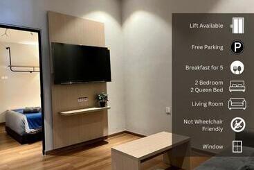 Hospedaria Brynton At Centrum