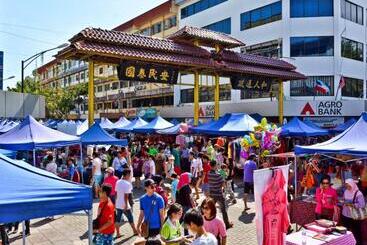 Aparthotel Jesselton Quay Homestay Near Suria Sabah By Stayplace