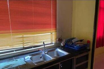 Majatalo Smz Café & Homestay Self Check In