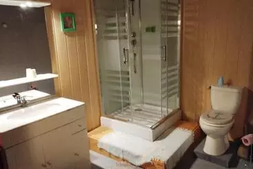 Aamiaismajoitus (B&B) Auberge Hôtel Chambre Tout Confort B B Et Restaurant Les Colombes