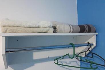 ペンション The Cave