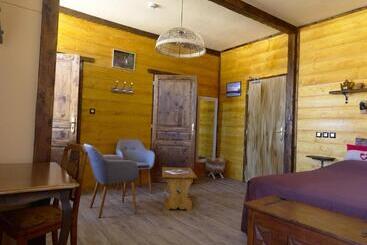 ホテル La Maison Du Lac Chalain