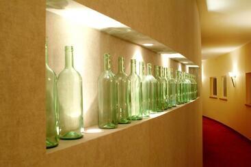 ホテル Weinquartier Burggarten