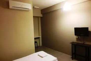Otel T