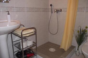 پانسیون Helene Villa