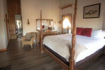 酒店 Tucker Peak Lodge