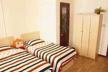 Qingdao Yuezhu Topic Hostel