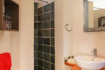 Babette Bed And Breakfast