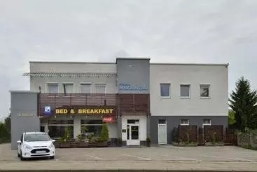 ホテル Bed&breakfast Mikunda