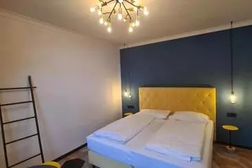 Hotel Boutique House Happyellow Saalbach