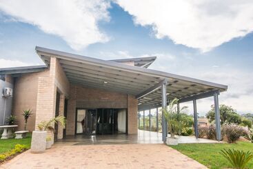 Отель Hoyohoyo Acorns Lodge