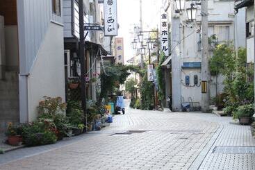 בית מלון כפרי Kaneki