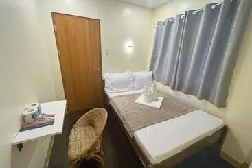 Hotel Zuric Pension House