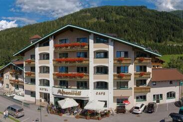 Hotell Alpenwelt Superior