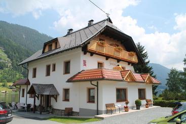 צימר Frühstückspension Seerose