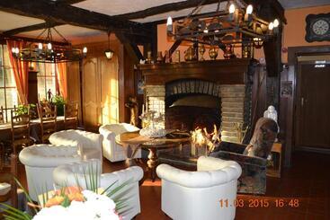 호텔 Auberge Au Naturel Des Ardennes