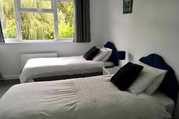 Riverfield Bed And Breakfast