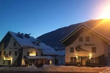 Rutsche Hostel
