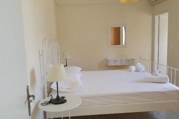 Hotel Mear Apartments And Studios