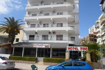 Hotel Pini