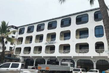 ベッドアンドブレックファースト Tudor Water Sports