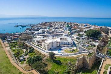 Hi   Akko Knights Hostel