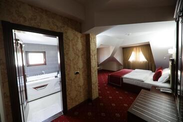 בית מלון כפרי Kacinari