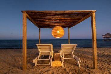 Resort The Lodge At Jaguar Reef