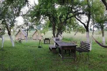 ベッドアンドブレックファースト Pensiune Rozalia   Camping