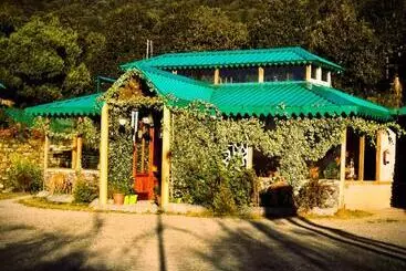 Otel Silver Cloud Cottages