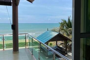 Pensió Coliving Che Beach House By Vale Pine