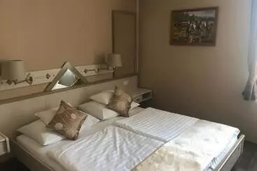 Bed and Breakfast Gőzmalom étterem és Panzió
