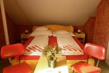 住宿加早餐  Táltos Vendégház