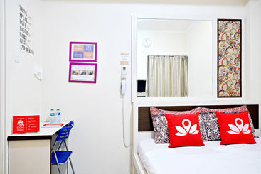 ホテル Zen Rooms Cideng Barat