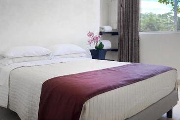 Отель Amazon Green