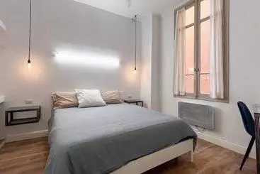 Majatalo Chambre Moderne, Proche Monaco