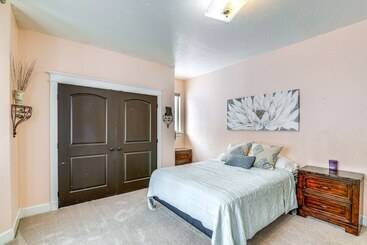 קוטג'' Inviting Wasilla Vacation Rental: 6 Mi To Big Lake