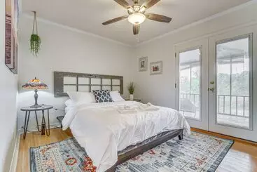 Cabane Milton Waterfront Home W/ Dock & Outdoor Kitchen!