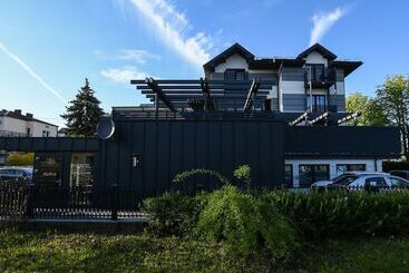 Majatalo Willa Marcel Park