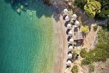 アパートホテル Agrilia Koromili Retreat