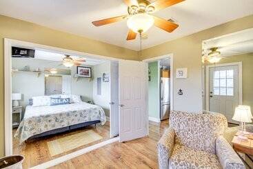 Сельский дом Waterfront Bay St Louis Home W/ Private Dock!