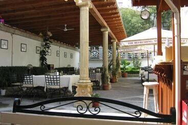 בית מלון כפרי La Roka