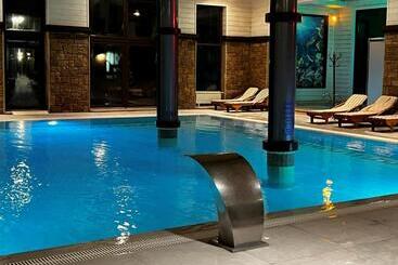 Maxi Park Hotel & Spa