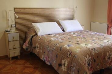 تختخواب و صبحانه Rooms & Apartment, A Due Passi