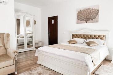 هتل Complex Vila Rania