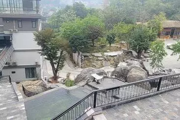 Hotel Lotus Premium Lodge
