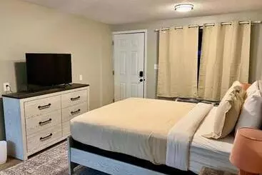 Motelli Wildflower Room At The Trailblazer Unit 10