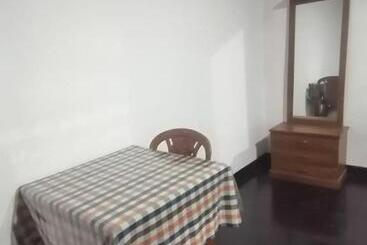 펜션 Walawwa Resort