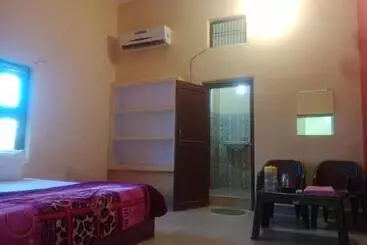 Hotel Aanand Bhwan